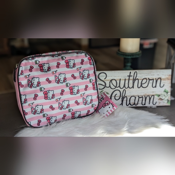 🆕 Lunchbox 🍱 Hello Kitty Insulated - Picture 2 of 7